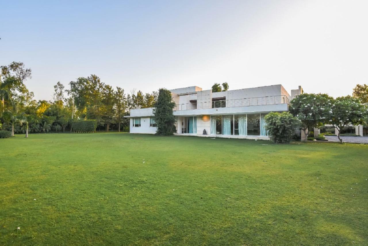 Hostie - The Mango Buddha Luxury Farm Villa